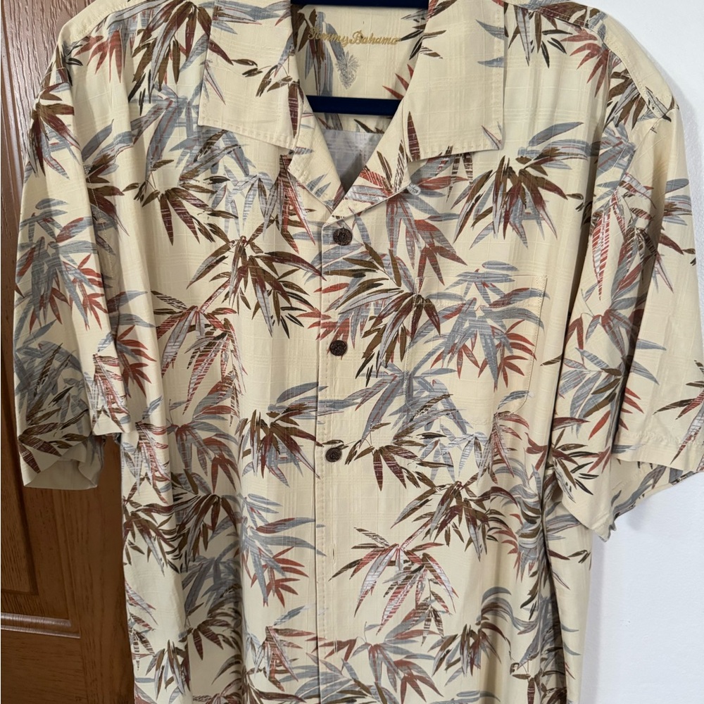Tommy Bahama Cream Tropical Leaf Print Shirt XL